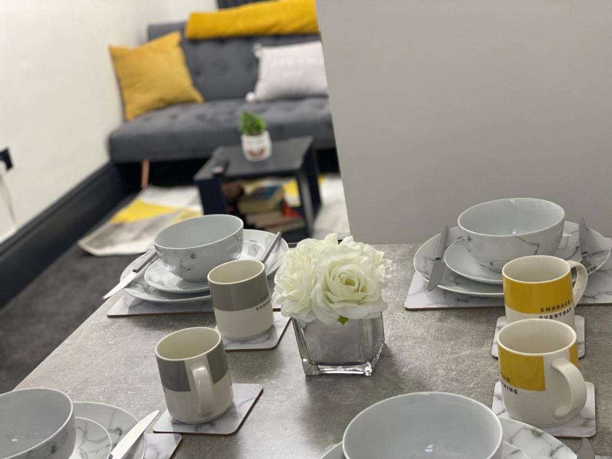 Swanky Apartments Бирмингем Экстерьер фото