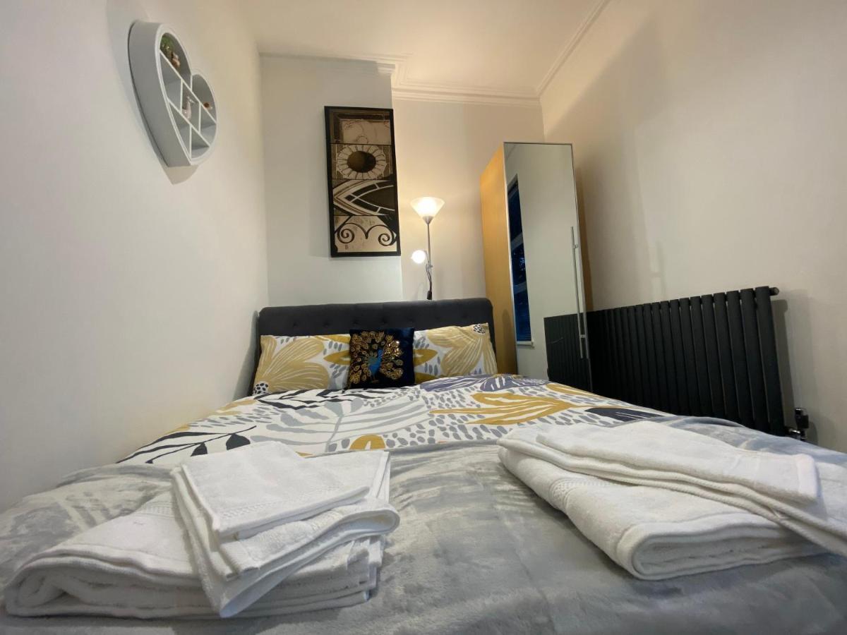 Swanky Apartments Бирмингем Экстерьер фото